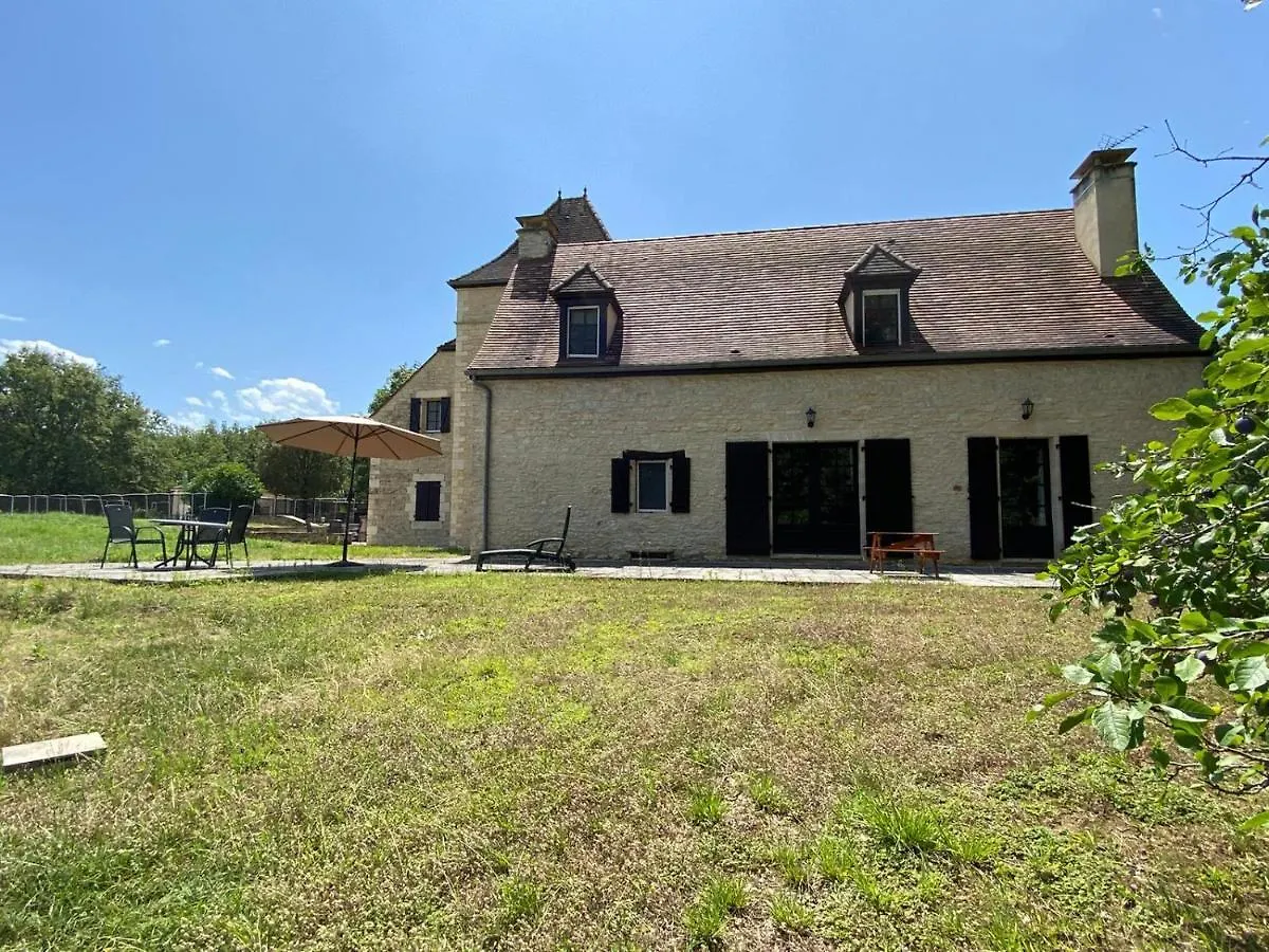 Domaine La Foret Du Rossignol Gourdon-en-quercy 0*,